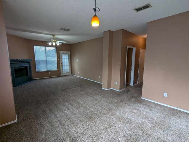 6425 Rainwater Way, Fort Worth, TX 76179