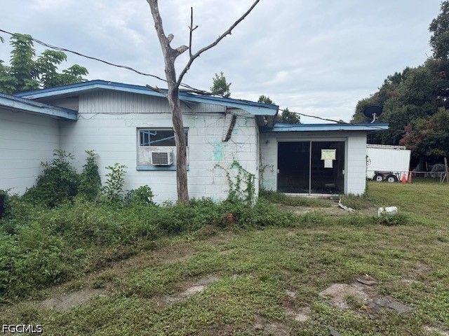 1235 Gramac DR, North Fort Myers, FL 33917