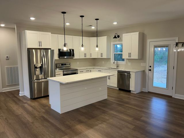 775 CORDOVA CV, Savannah, TN 38372