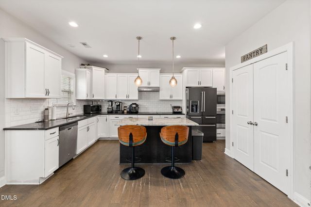 1605 Stone Wealth Drive, Knightdale, NC 27545