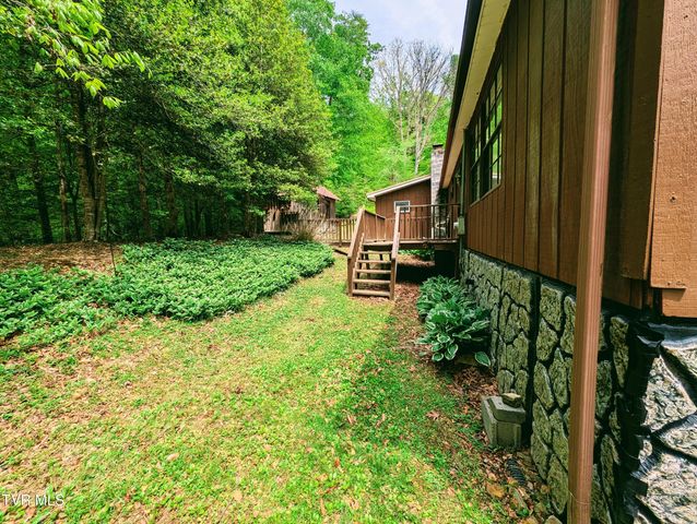 380 Hospital Drive, Clintwood, VA 24228