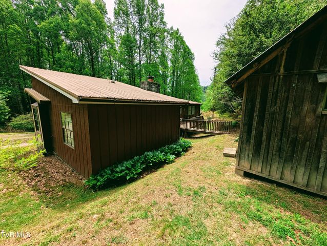 380 Hospital Drive, Clintwood, VA 24228