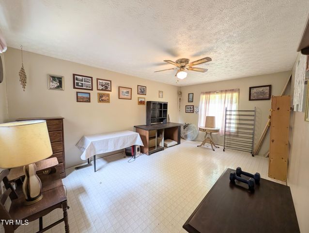 380 Hospital Drive, Clintwood, VA 24228