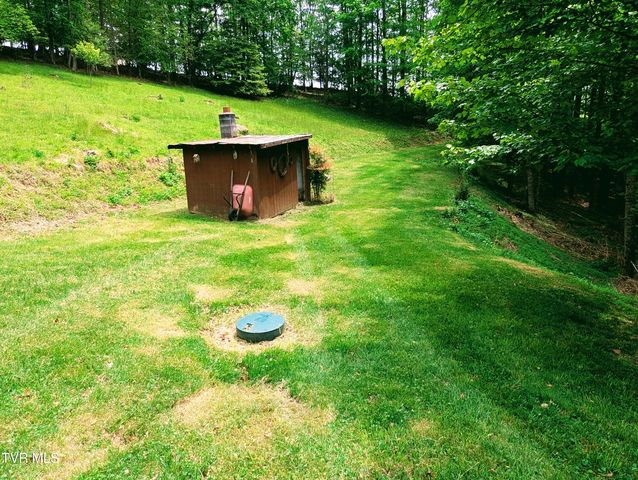 380 Hospital Drive, Clintwood, VA 24228
