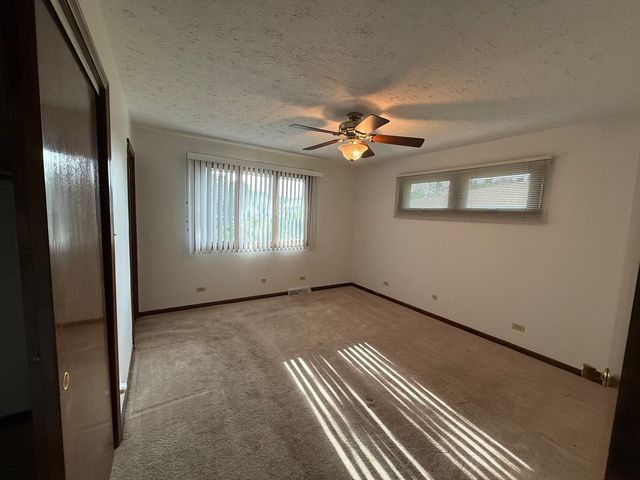 613 Fairlane Drive, Joliet, IL 60435