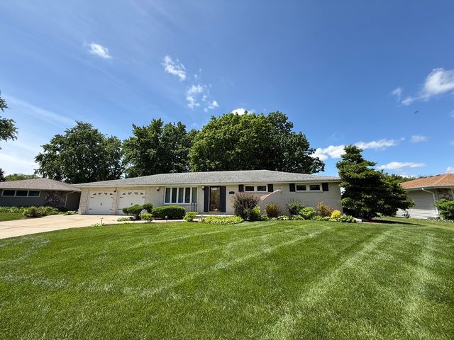 613 Fairlane Drive, Joliet, IL 60435