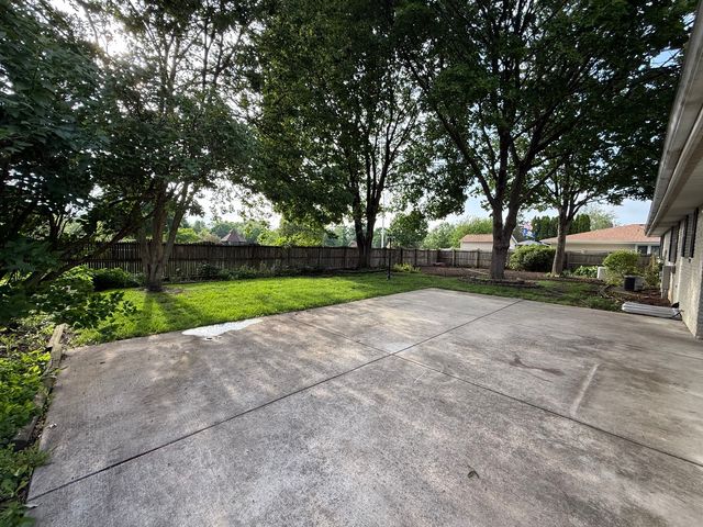 613 Fairlane Drive, Joliet, IL 60435