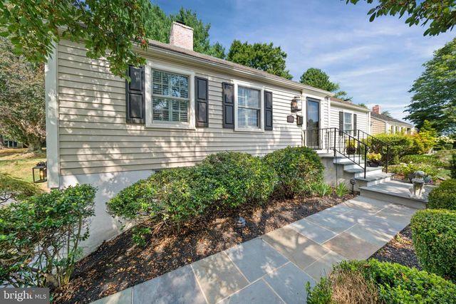 1107 QUEENS WAY, West Chester, PA 19382