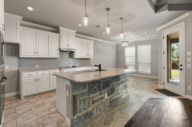 108 Odonna Drive, Waxahachie, TX 75165