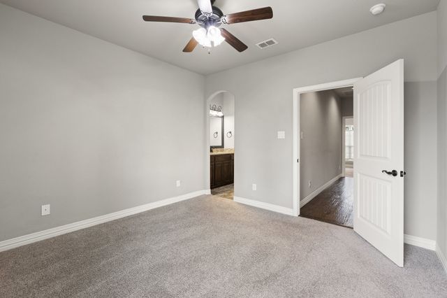 108 Odonna Drive, Waxahachie, TX 75165