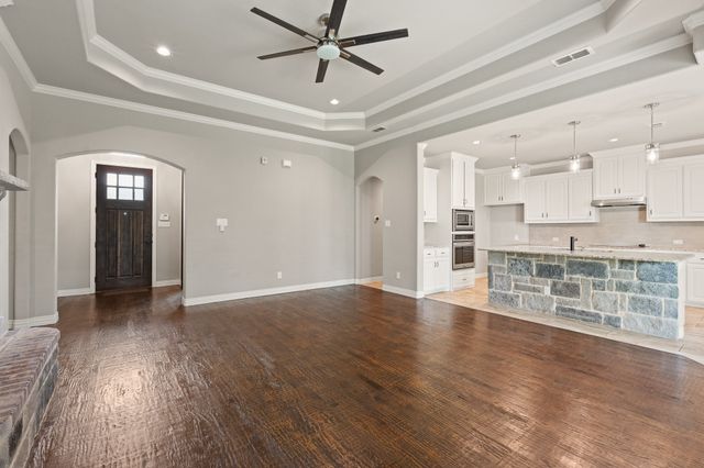 108 Odonna Drive, Waxahachie, TX 75165