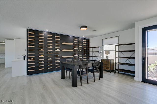 8741 Grand Pass Court, Las Vegas, NV 89113