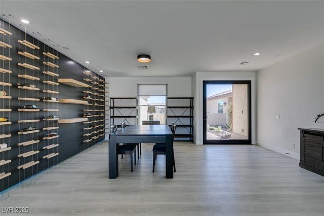 8741 Grand Pass Court, Las Vegas, NV 89113