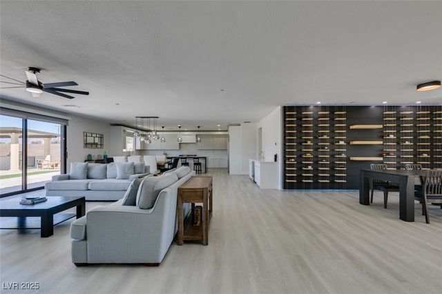 8741 Grand Pass Court, Las Vegas, NV 89113