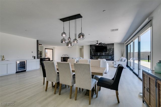 8741 Grand Pass Court, Las Vegas, NV 89113