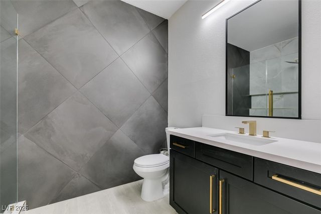 8741 Grand Pass Court, Las Vegas, NV 89113