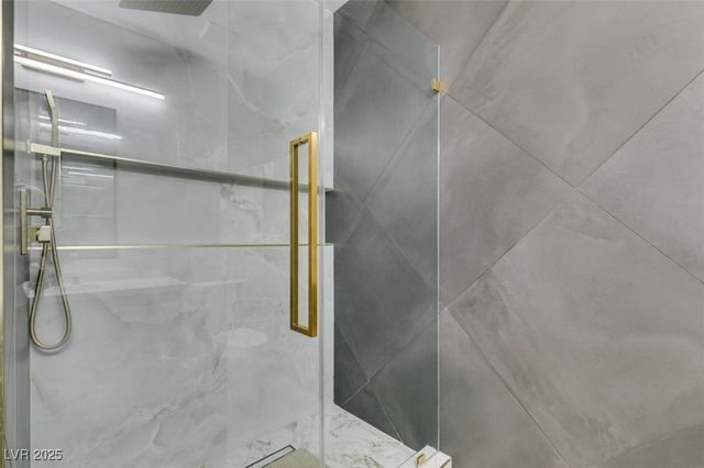 8741 Grand Pass Court, Las Vegas, NV 89113