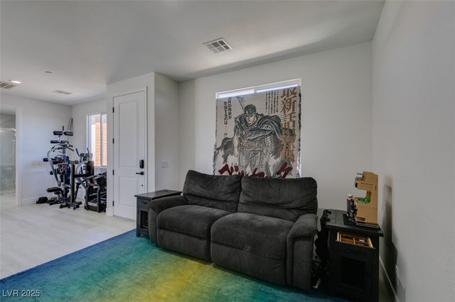 8741 Grand Pass Court, Las Vegas, NV 89113