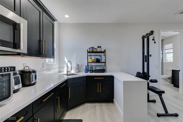 8741 Grand Pass Court, Las Vegas, NV 89113