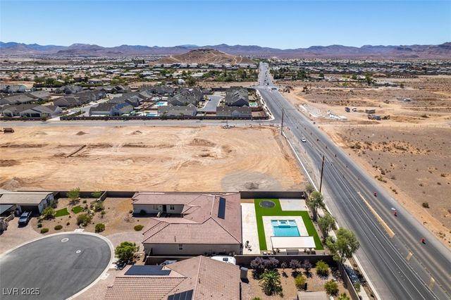 8741 Grand Pass Court, Las Vegas, NV 89113