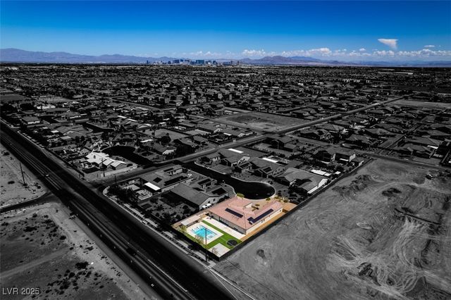 8741 Grand Pass Court, Las Vegas, NV 89113