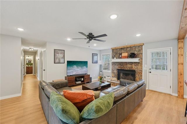 1600 Mountain Trace, Canton, GA 30114