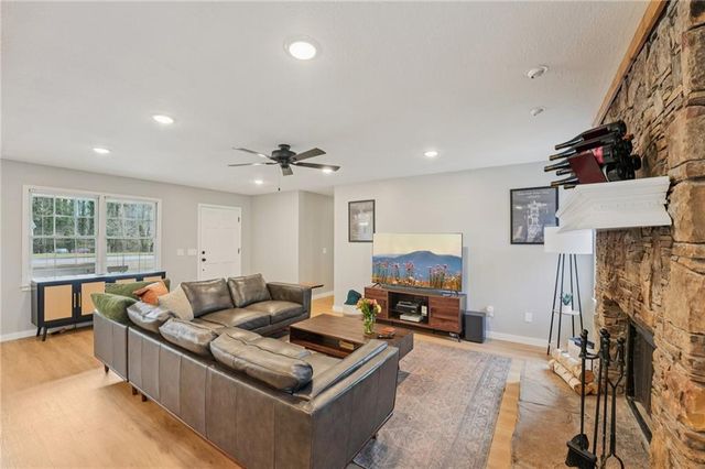 1600 Mountain Trace, Canton, GA 30114