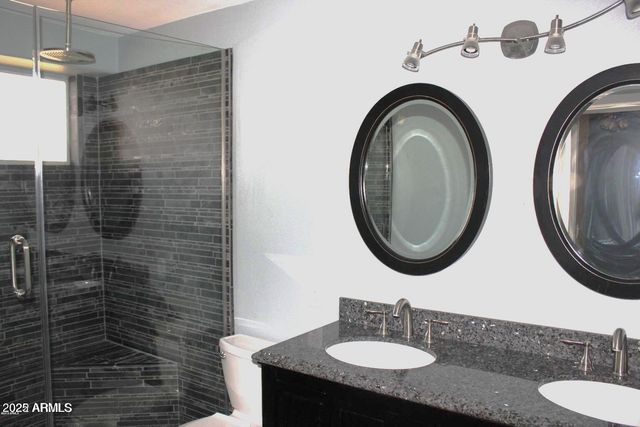 1221 W CHICAGO Street, Chandler, AZ 85224