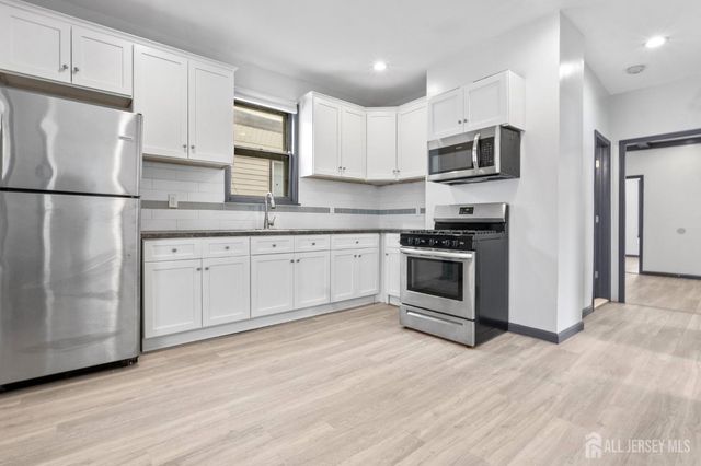 211 North 13th Street 2, Newark, NJ 07107