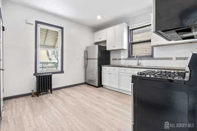 211 North 13th Street 2, Newark, NJ 07107