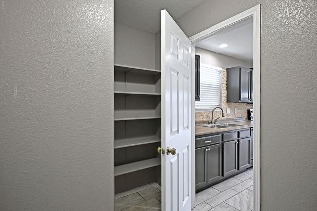 264 Cordero DR, San Marcos, TX 78666