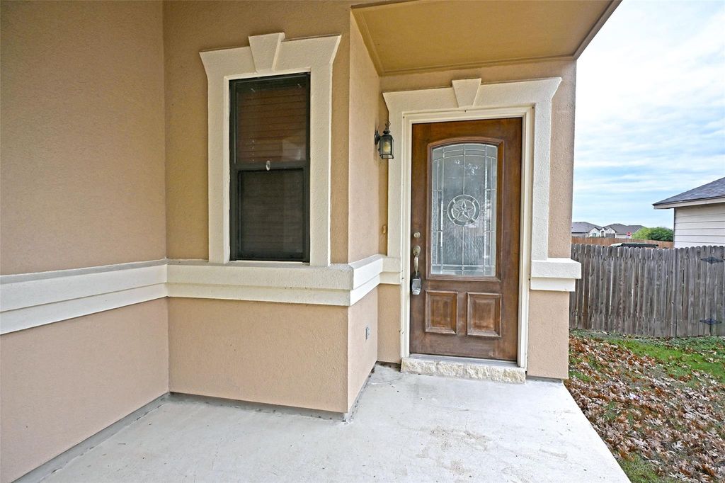 264 Cordero DR, San Marcos, TX 78666