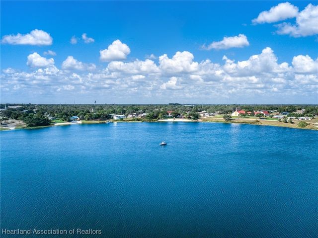 3 A Miracle Avenue D, Avon Park, FL 33825