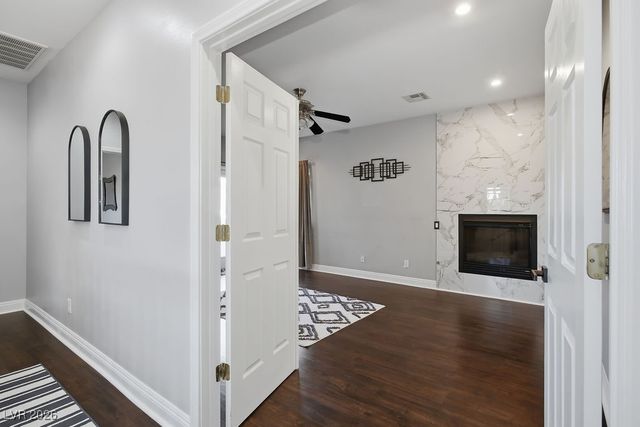 5130 Amanda Lane, Las Vegas, NV 89120