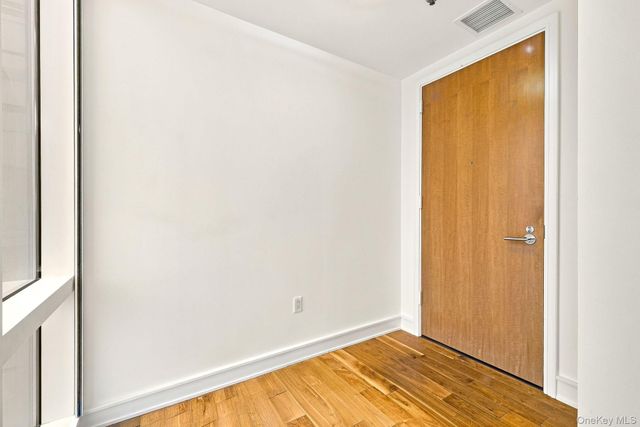 1 Renaissance Square 15D, White Plains, NY 10601