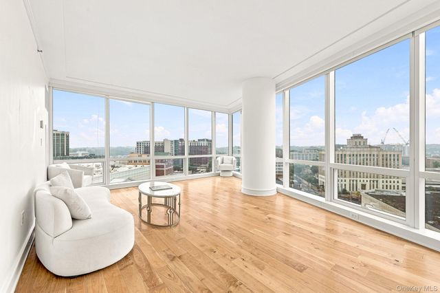 1 Renaissance Square 15D, White Plains, NY 10601