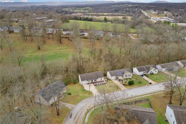 1016 Pearl Road, Harrison, AR 72601