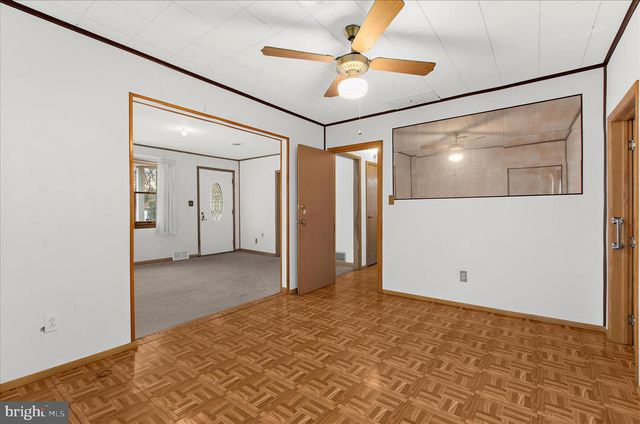 106 DISNEY AVE, Pasadena, MD 21122