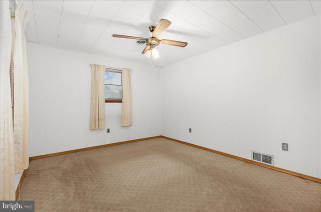 106 DISNEY AVE, Pasadena, MD 21122