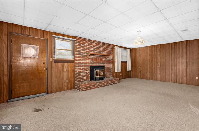 106 DISNEY AVE, Pasadena, MD 21122