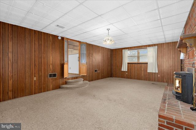 106 DISNEY AVE, Pasadena, MD 21122