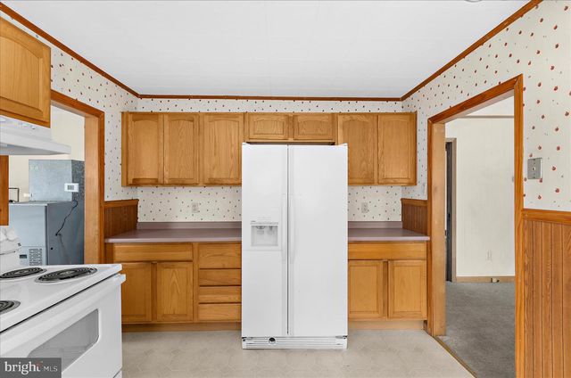 106 DISNEY AVE, Pasadena, MD 21122