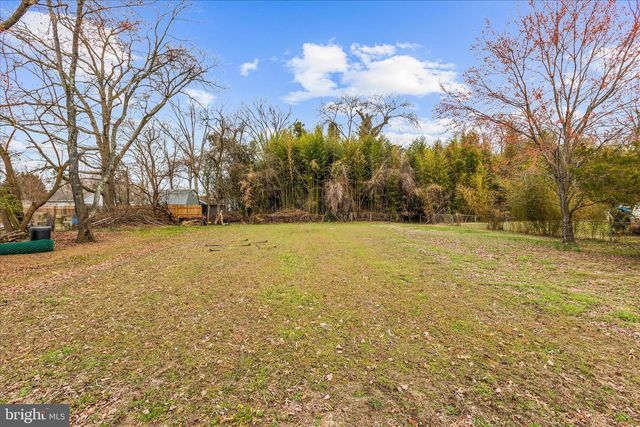 106 DISNEY AVE, Pasadena, MD 21122