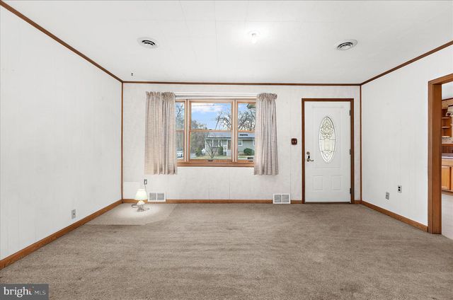 106 DISNEY AVE, Pasadena, MD 21122