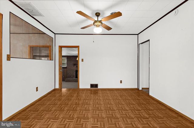 106 DISNEY AVE, Pasadena, MD 21122