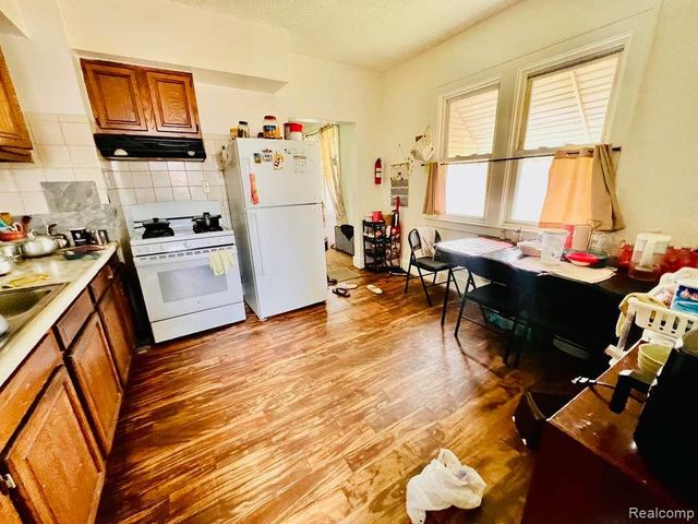 3215 Evaline Street, Hamtramck, MI 48212