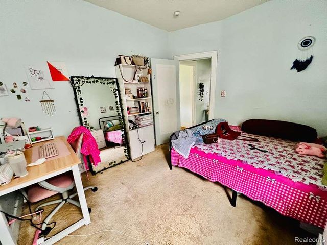 3215 Evaline Street, Hamtramck, MI 48212