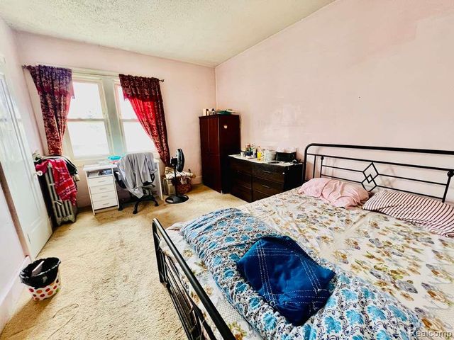 3215 Evaline Street, Hamtramck, MI 48212