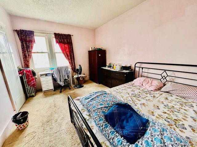 3215 Evaline Street, Hamtramck, MI 48212