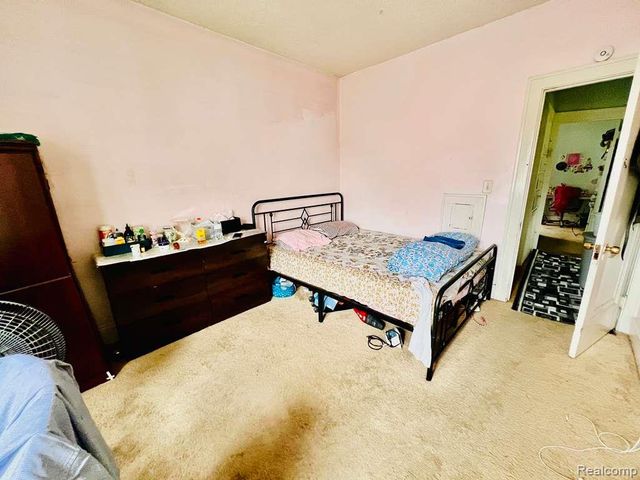 3215 Evaline Street, Hamtramck, MI 48212